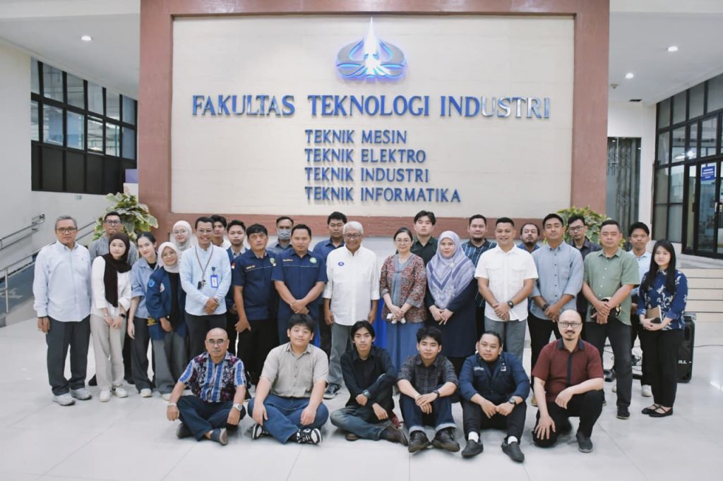 FTI Universitas Trisakti Terima Hibah Mesin Reactor Pirolisis dari PT Megah Safitri Aviasi